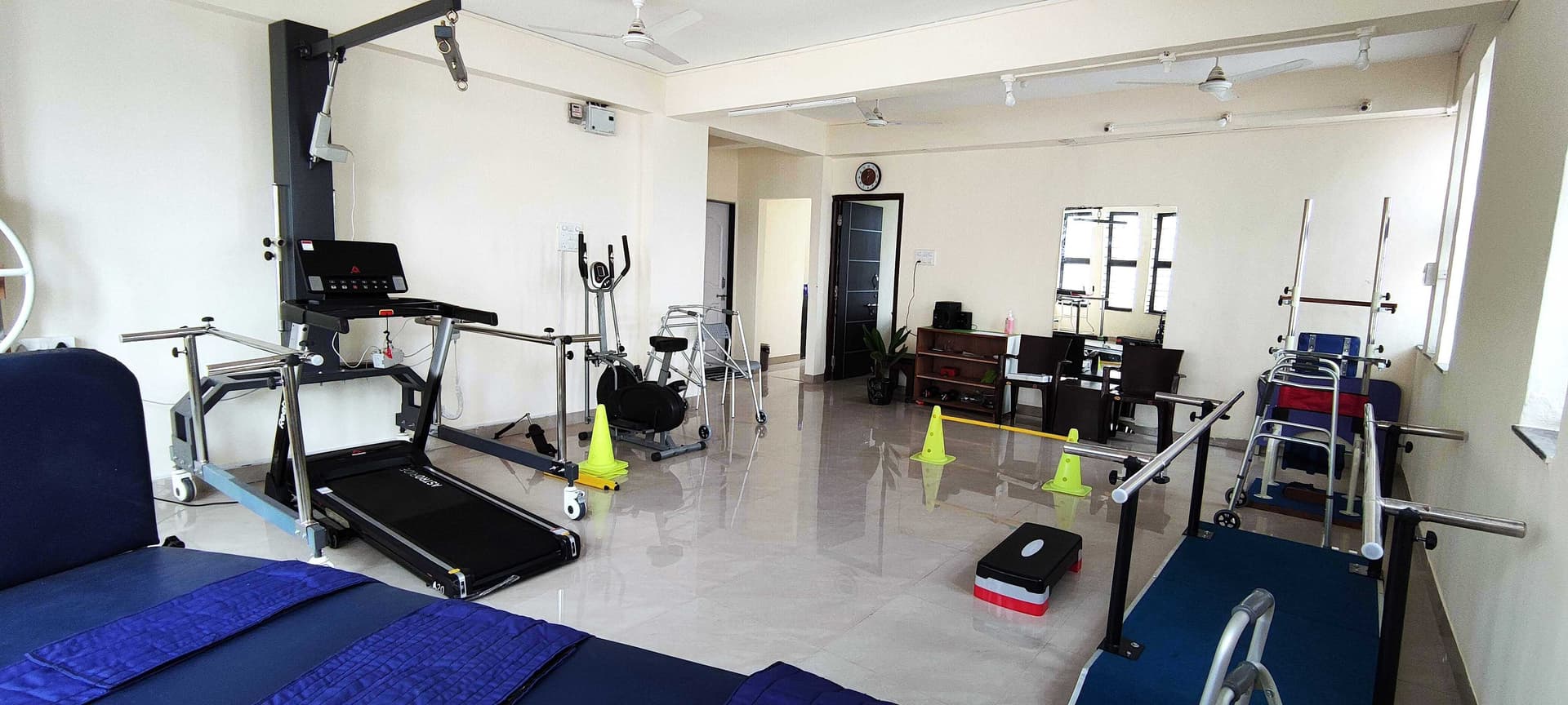 Regen Neuro Rehabilitation Physiotherapy Centre image